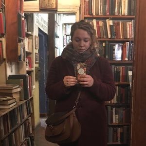 Meet your Posher, Monique